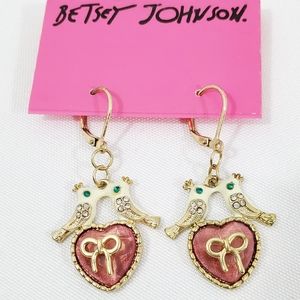 NEW BETSEY JOHNSON White Love Birds Earrings